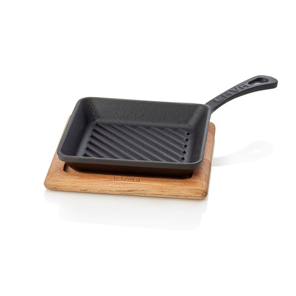 LAVA Mini Grill-/Servierpfanne Lava mit Holzuntersetzer, 16 x 16 x 3 cm, Gusseisen emailliert, Serving pans 36 Serie